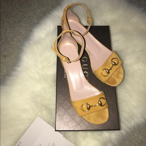 Gucci Shoes - Suede Gucci flats